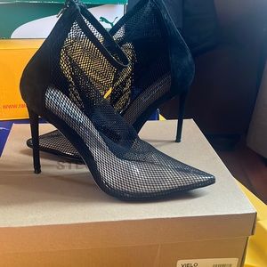 Vielo Black Suede Mesh Pointed-Toe Booties